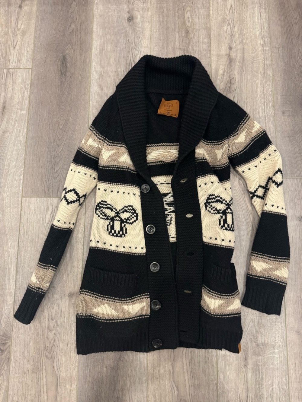 Aritzia Black and Cream Patterned Shawl-Collar Cardigan